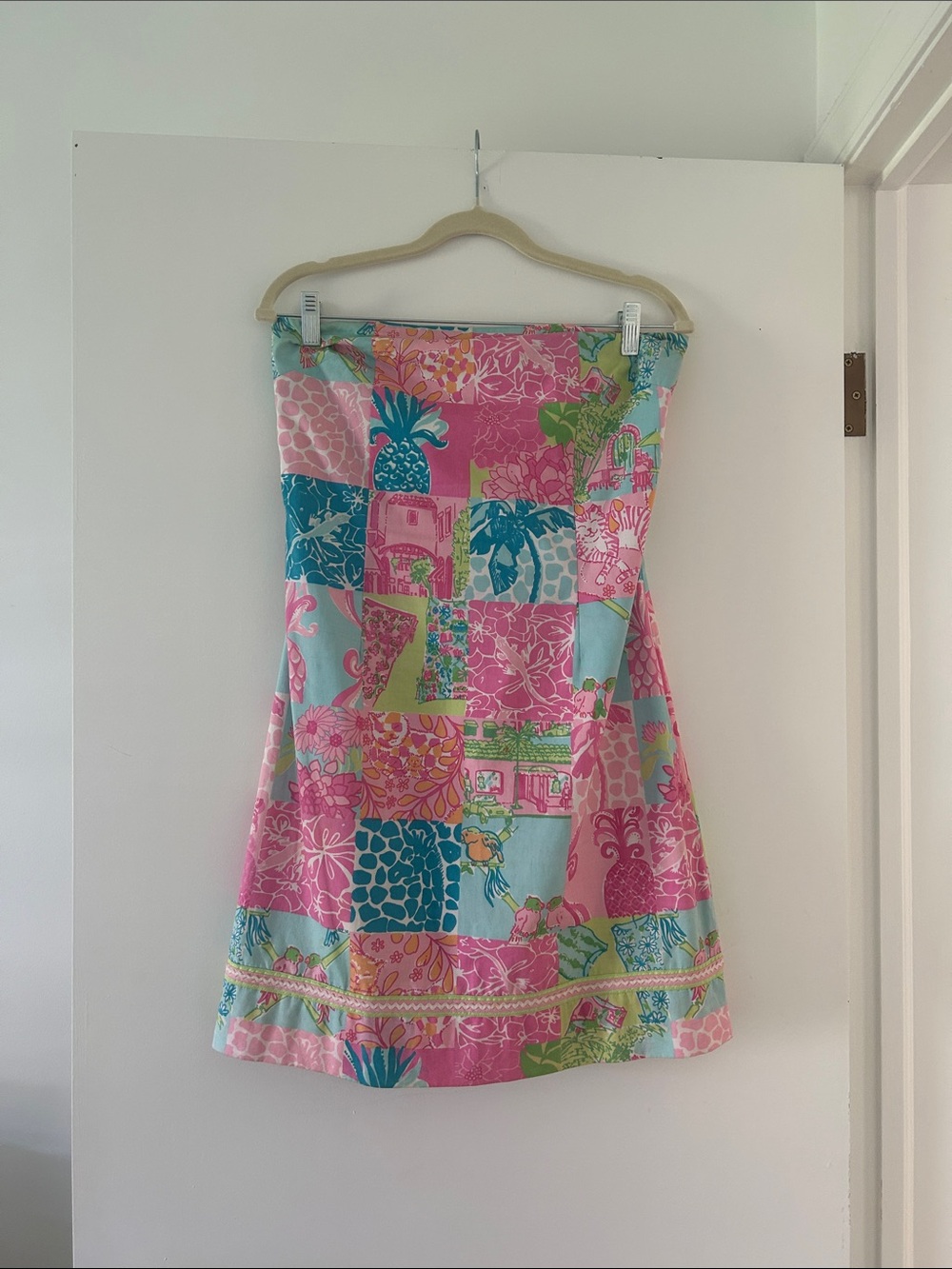 Lilly Pulitzer Patchwork Tropical Strapless Mini Dress in Pink and Aqua Size 8